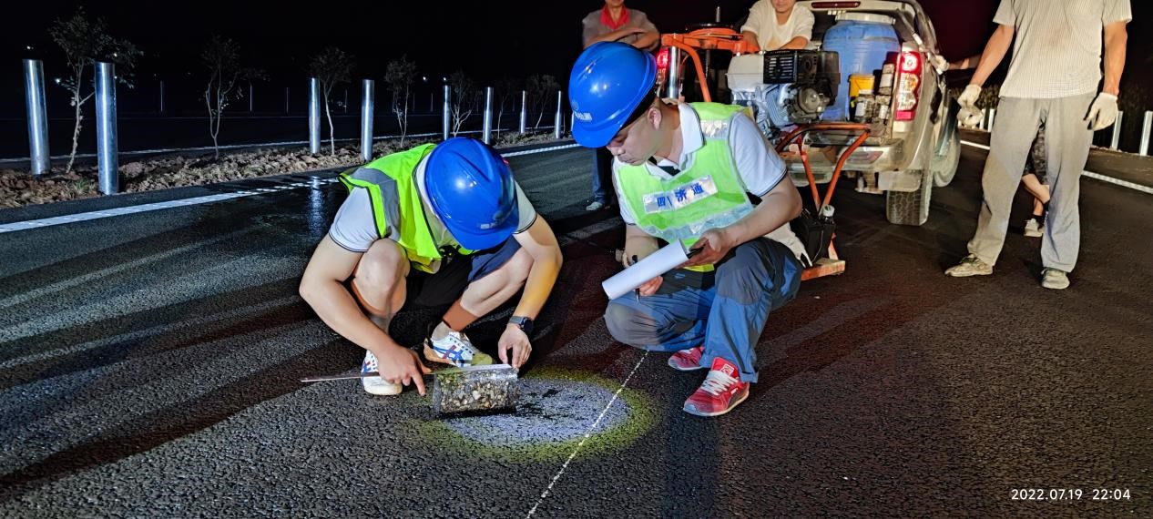四川省交通工程质量监督站公路水运工程质量重点抽查检测工作顺利圆满完成