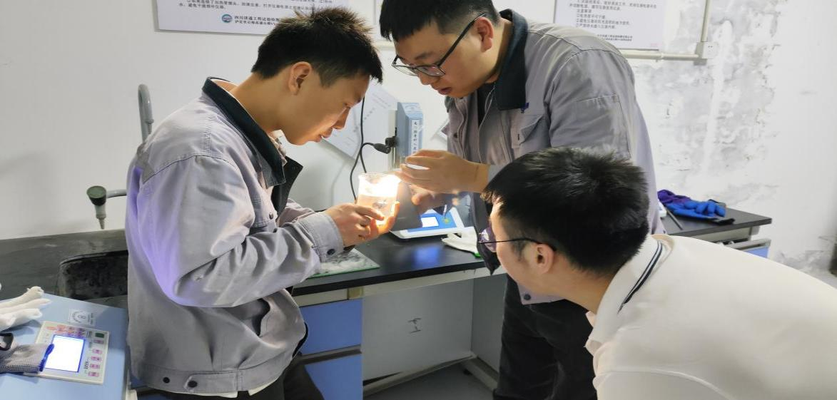 F:\桌面\以学促练1.png